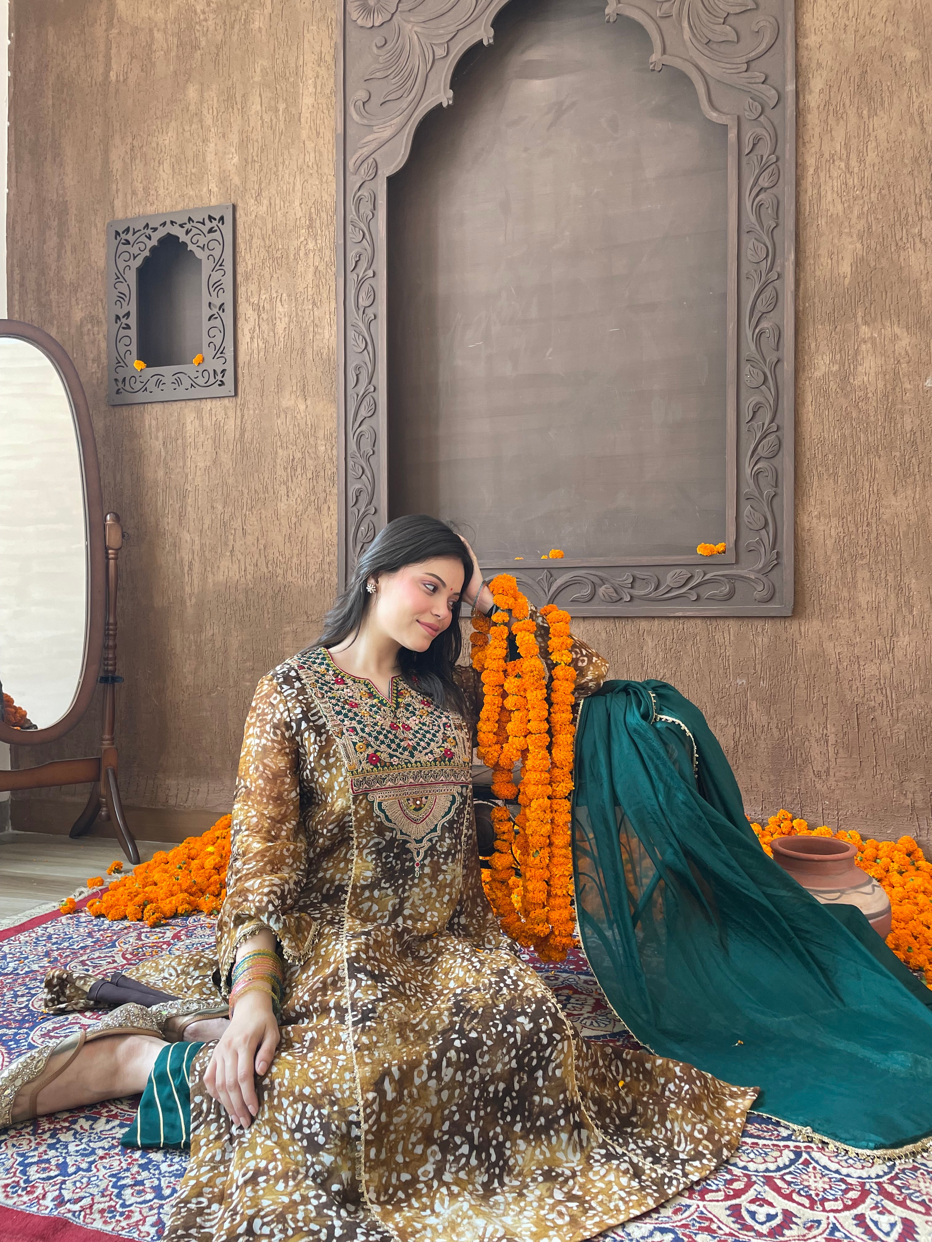 Mehrang Suit