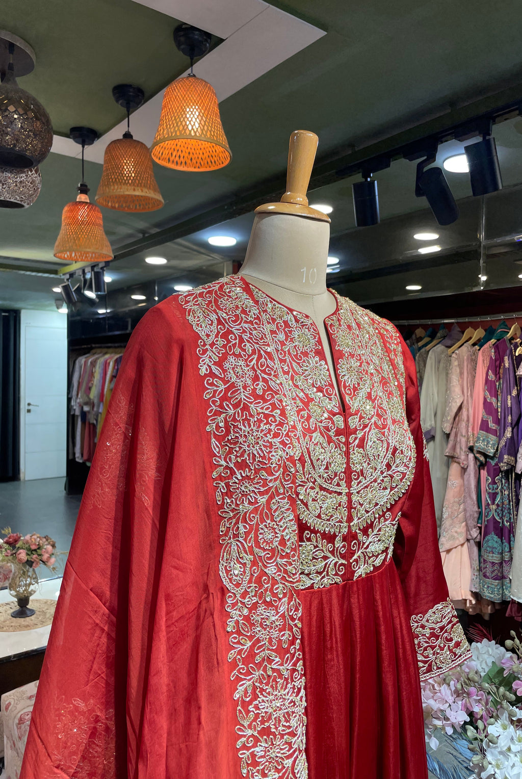 Surkh Anarkali