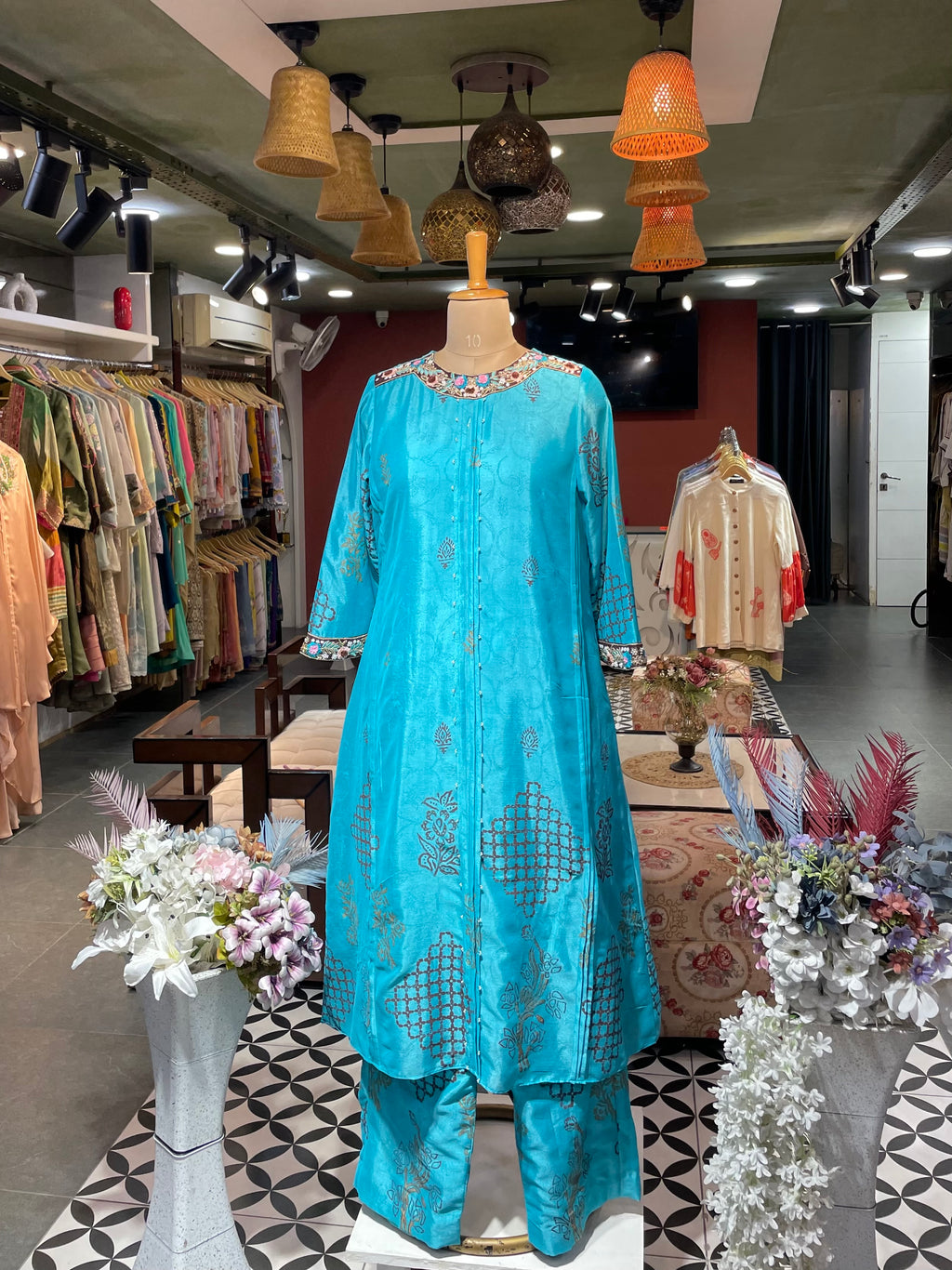 Noore Kurta Set