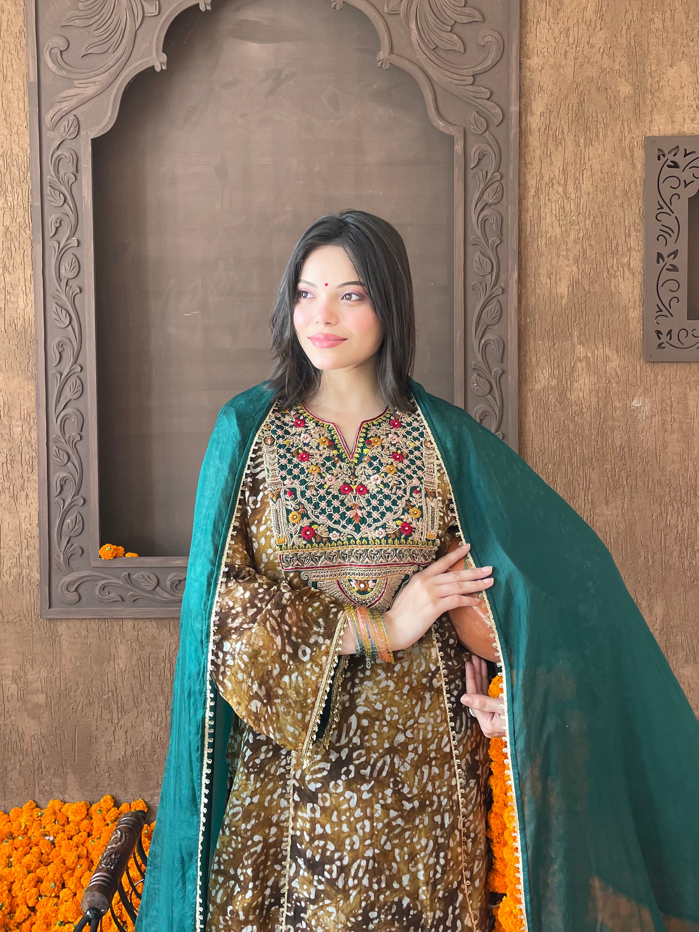 Mehrang Suit