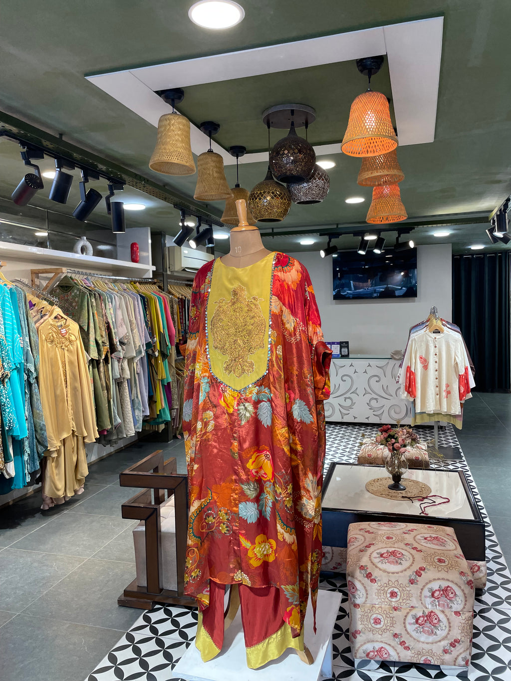Gulabo Kaftaan Kurta Set