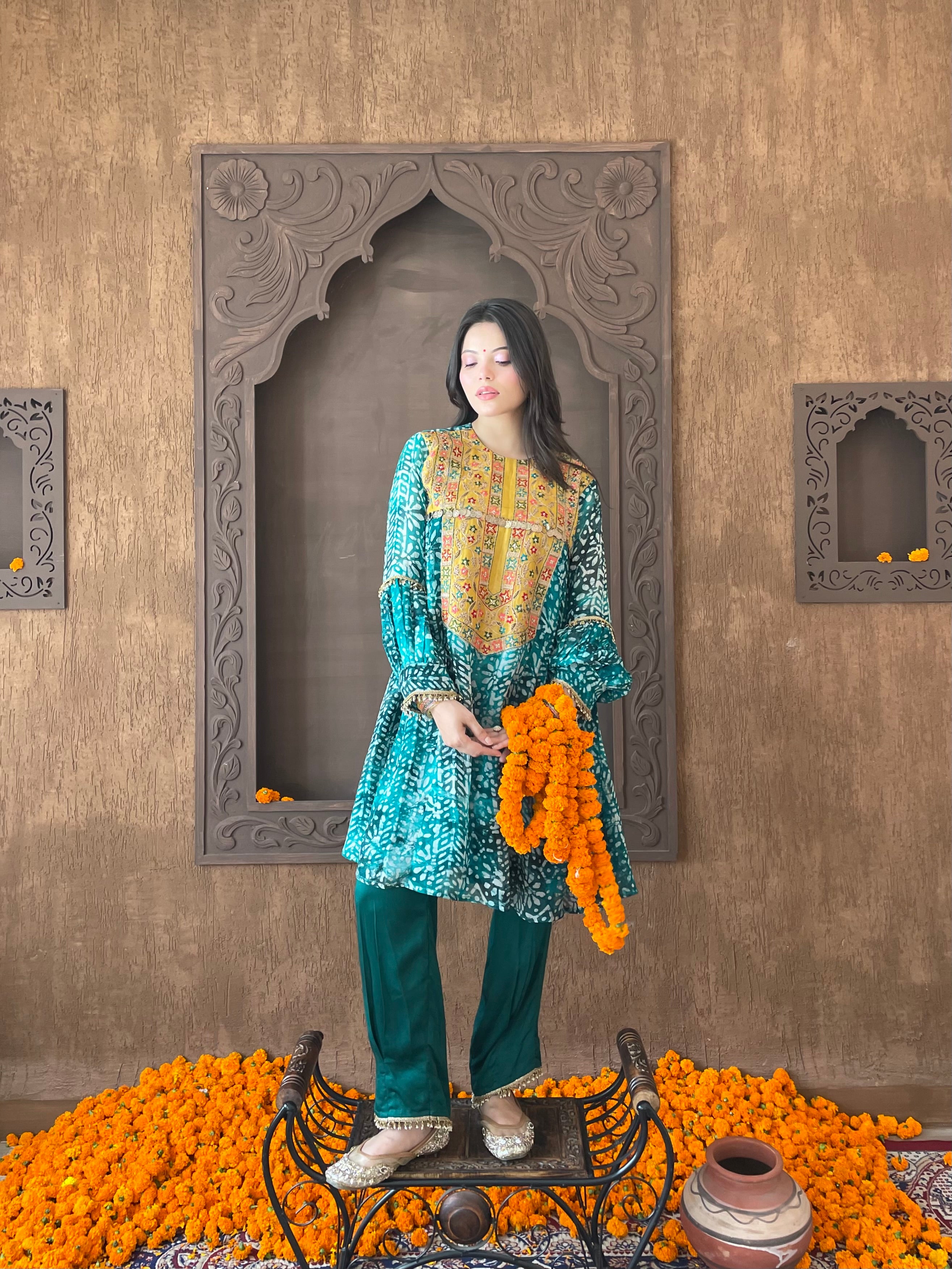 Kashni Kurta Set