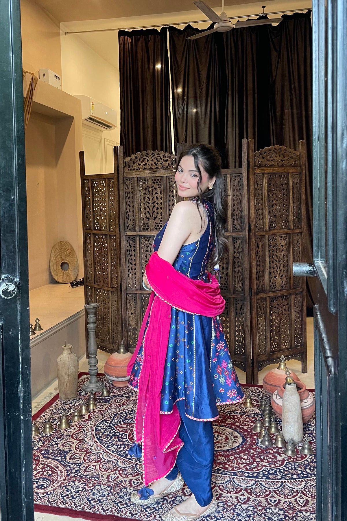 Noorvi Suit