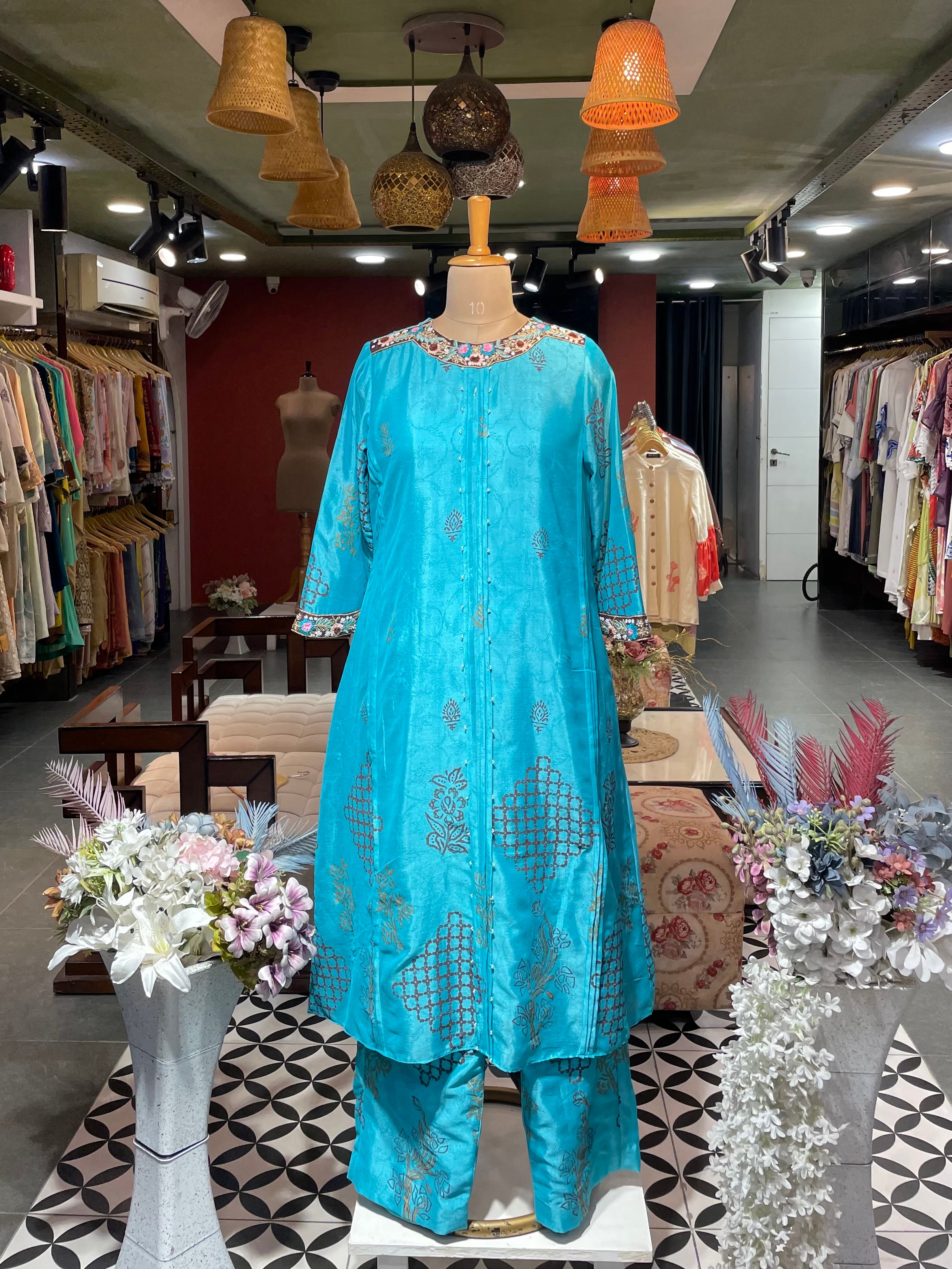 Noore Kurta Set