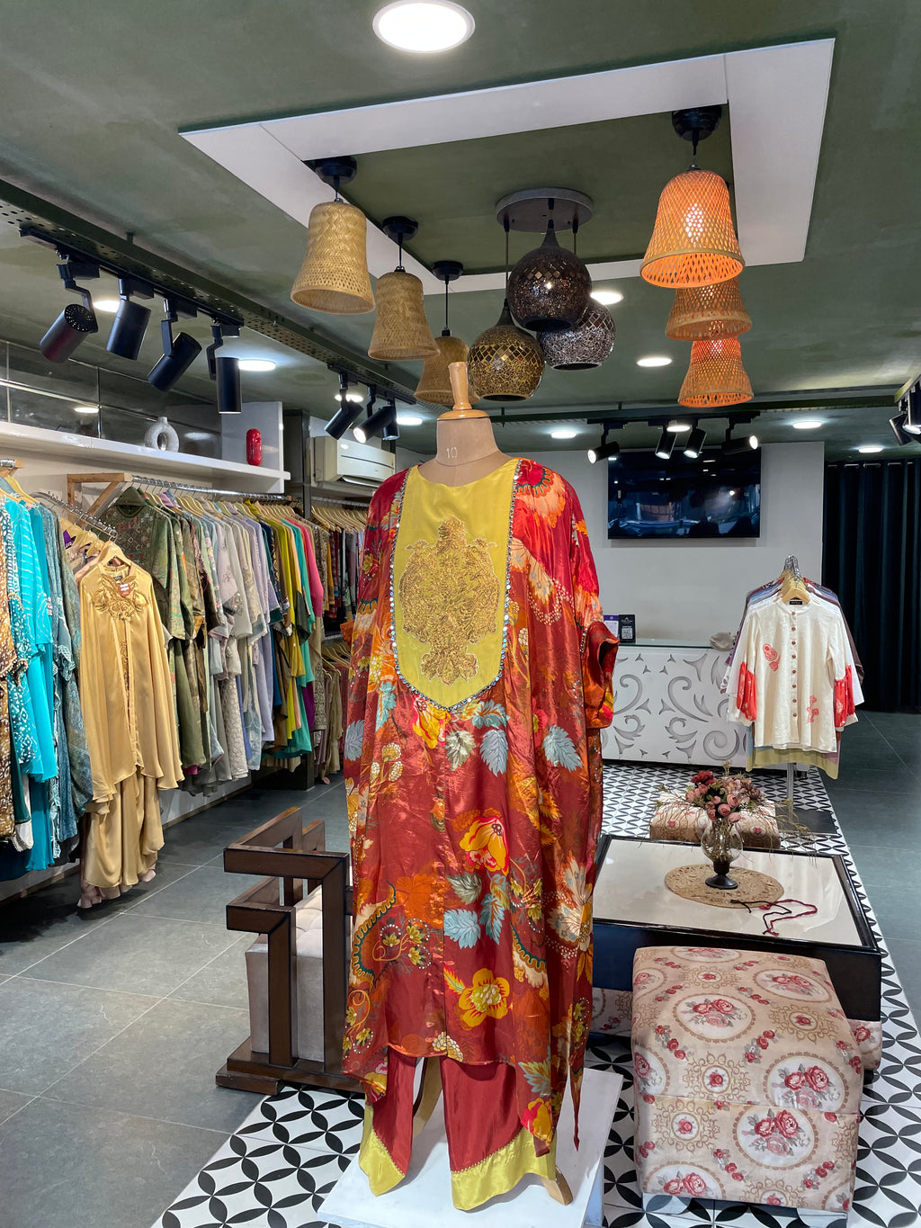 Gulabo Kaftaan Kurta Set