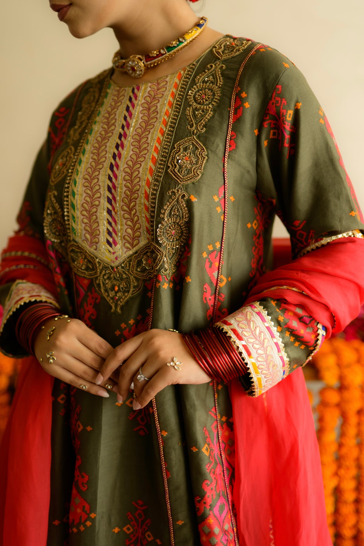 Zareen Chogha Set