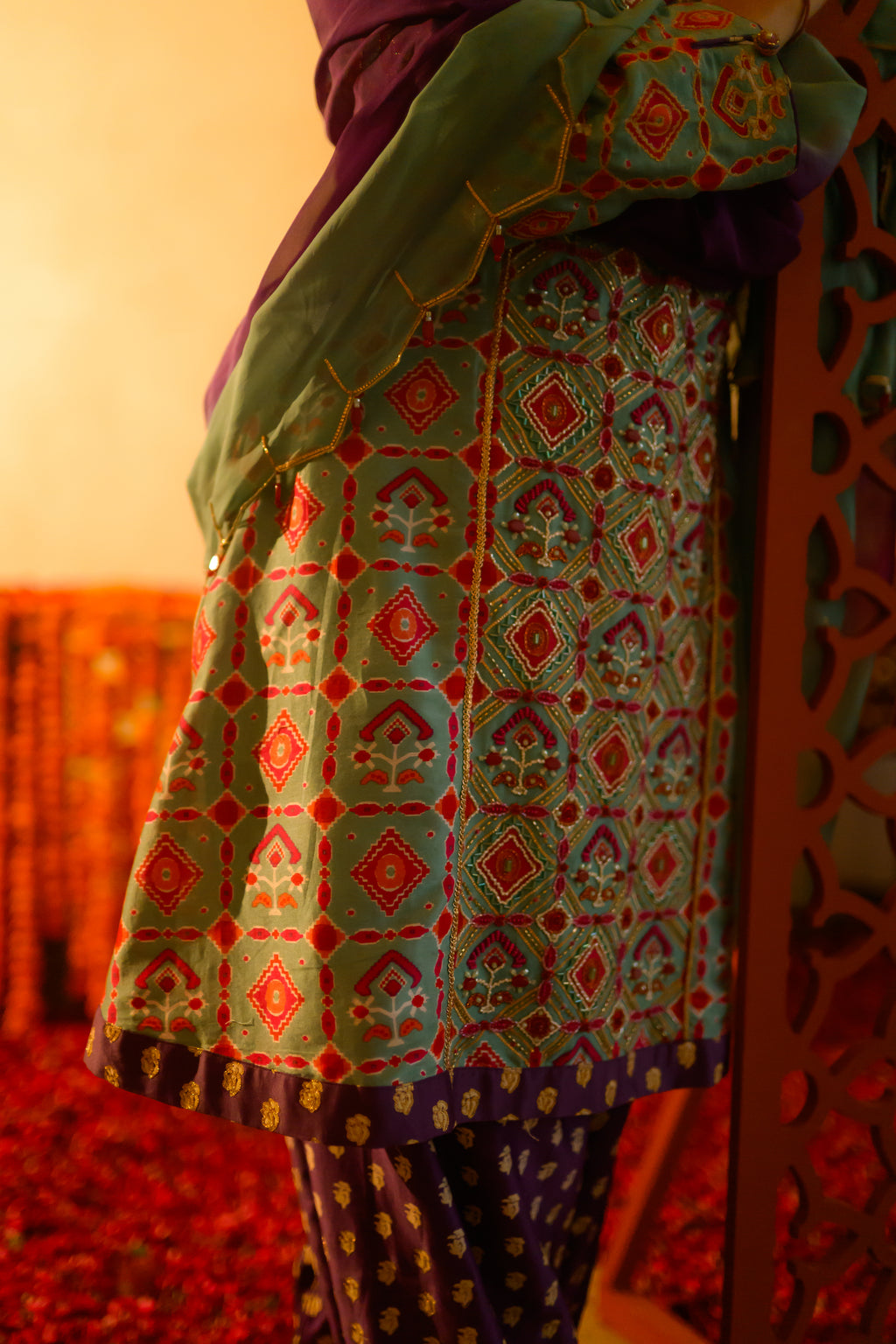 Neelambari Suit