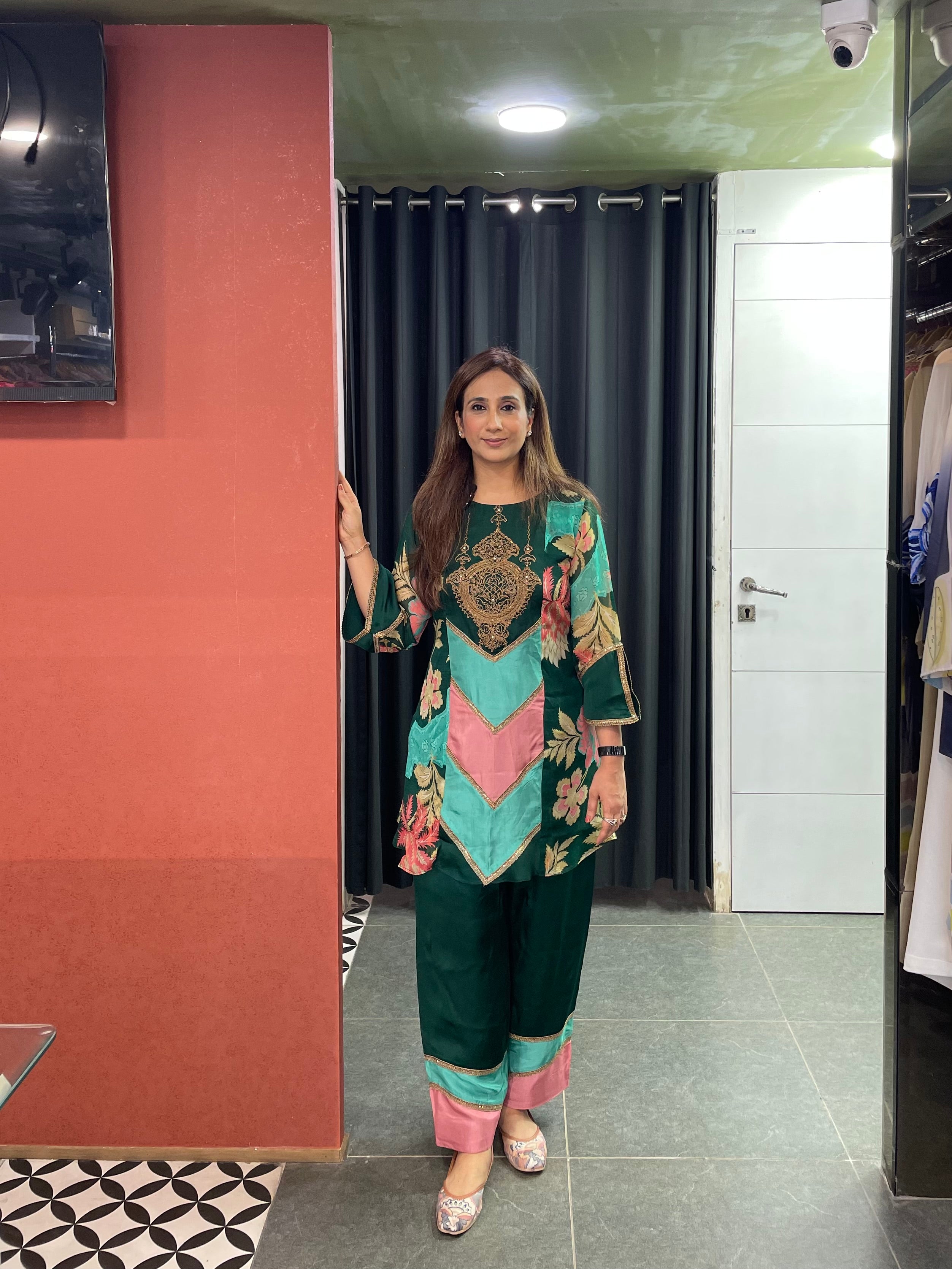 Gulrang Kurta Set