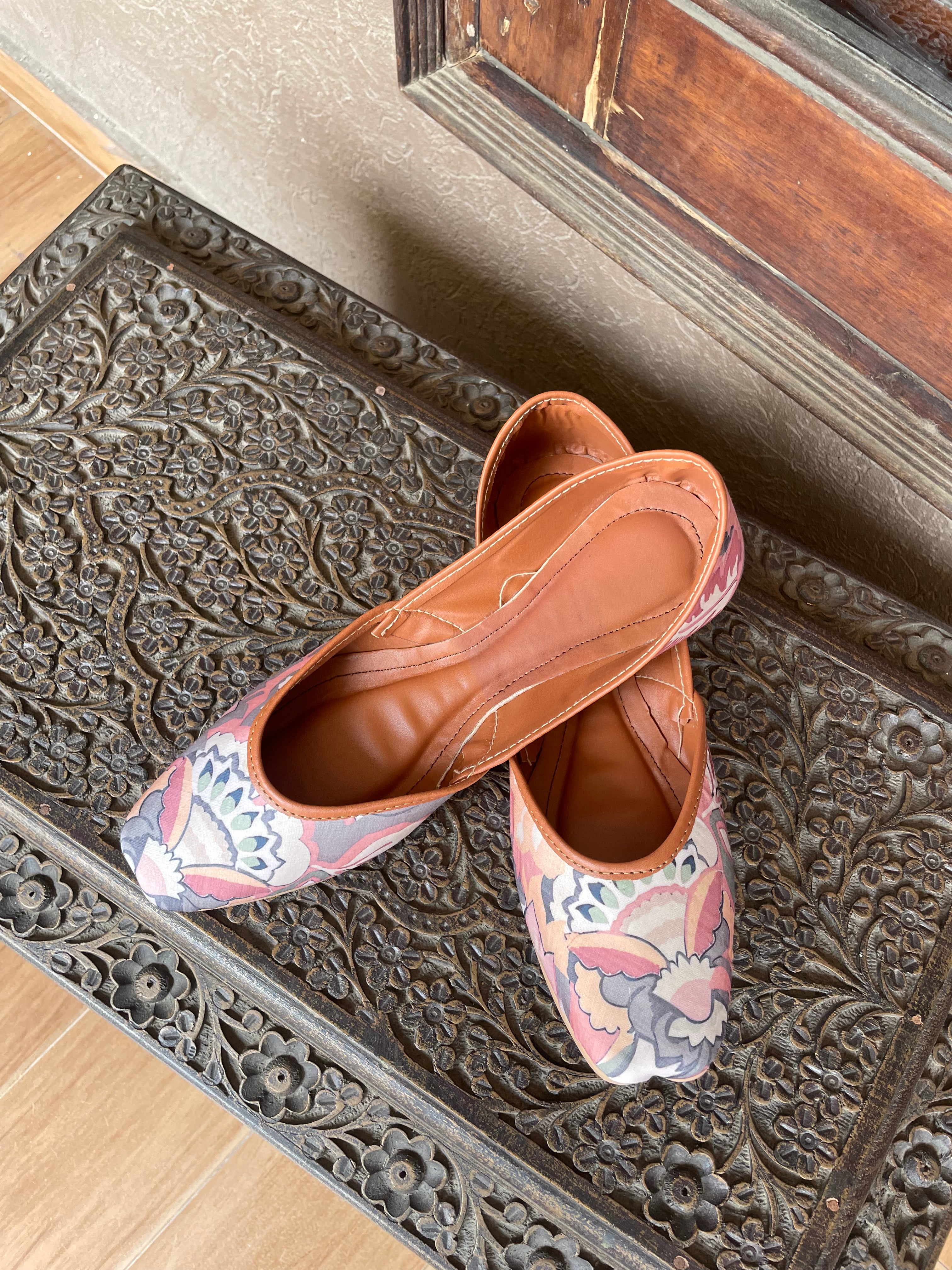 Pastel bloom juttis