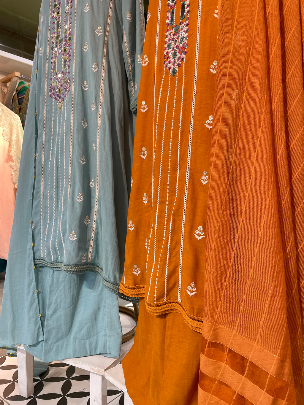Mulmul Chogha set