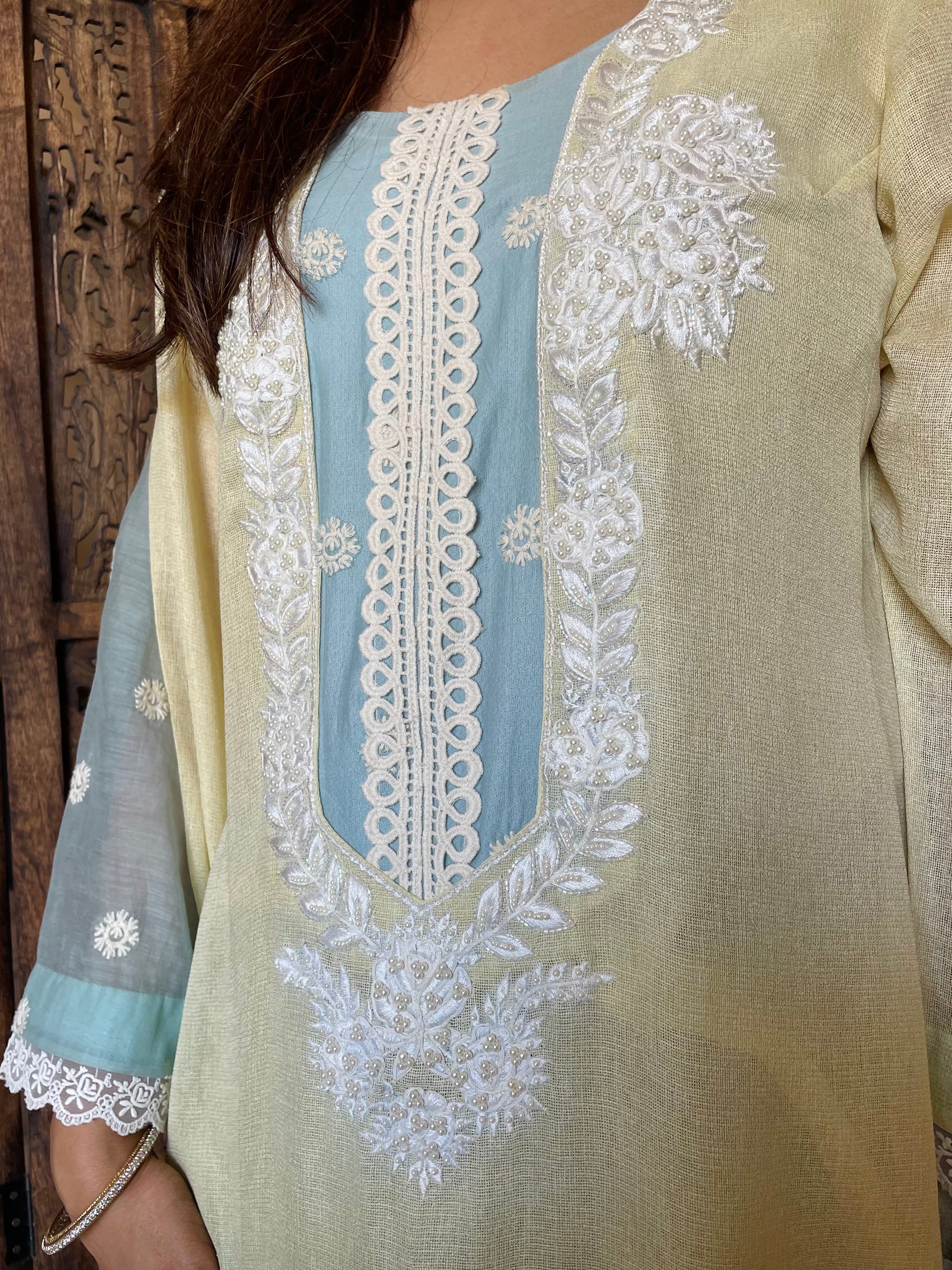 Yellow blue jute suit