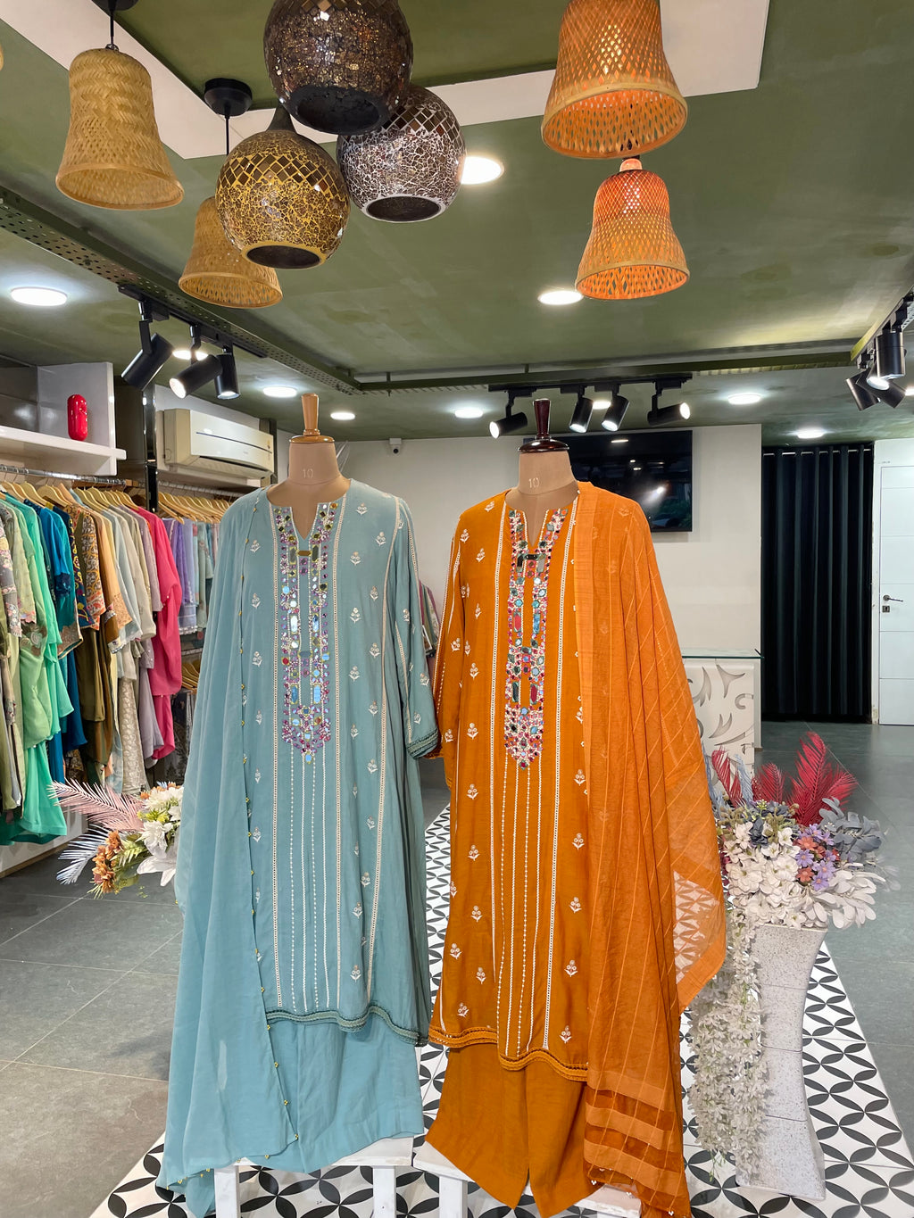 Mulmul Chogha set