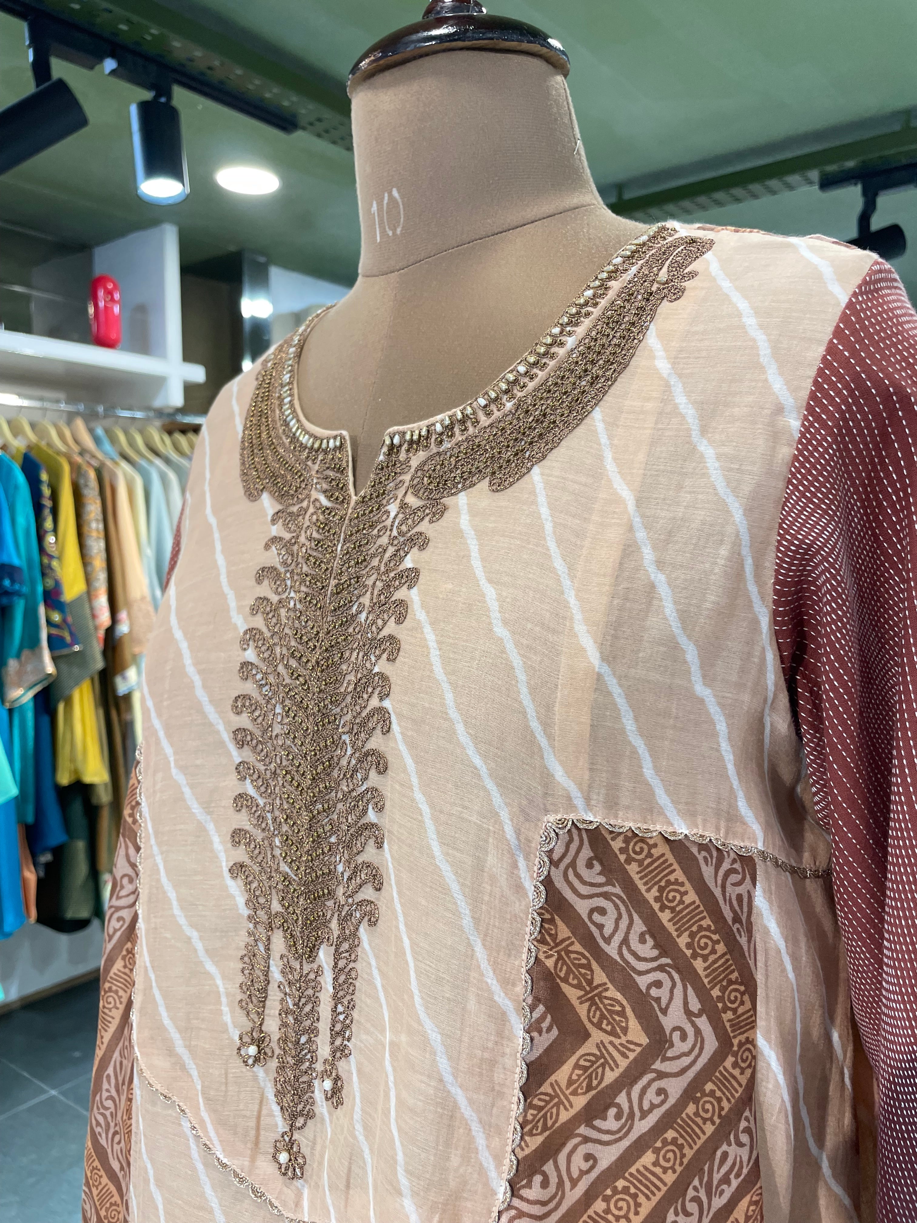 Rehmat Lehriya Kurta Set
