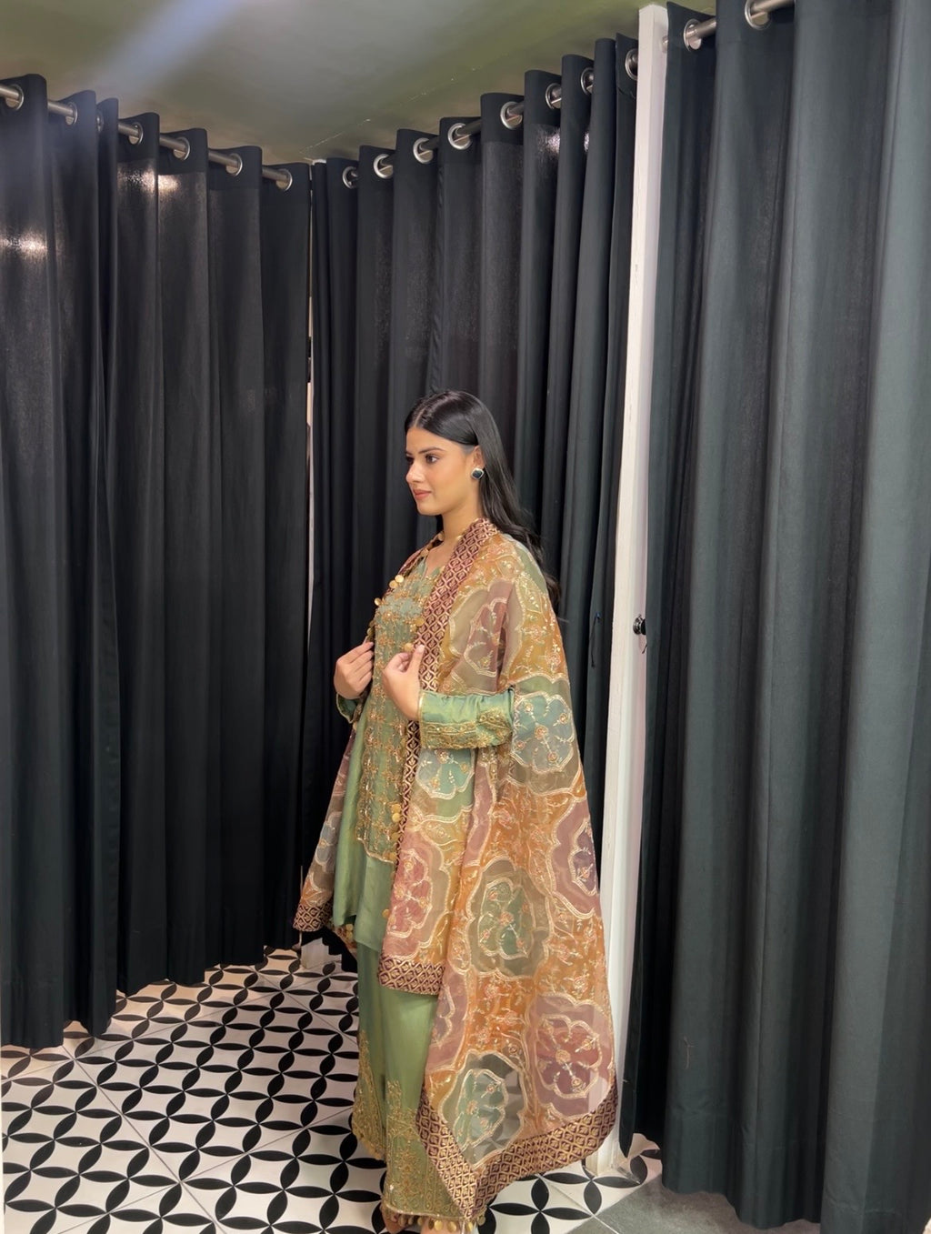 Meher Cape Set