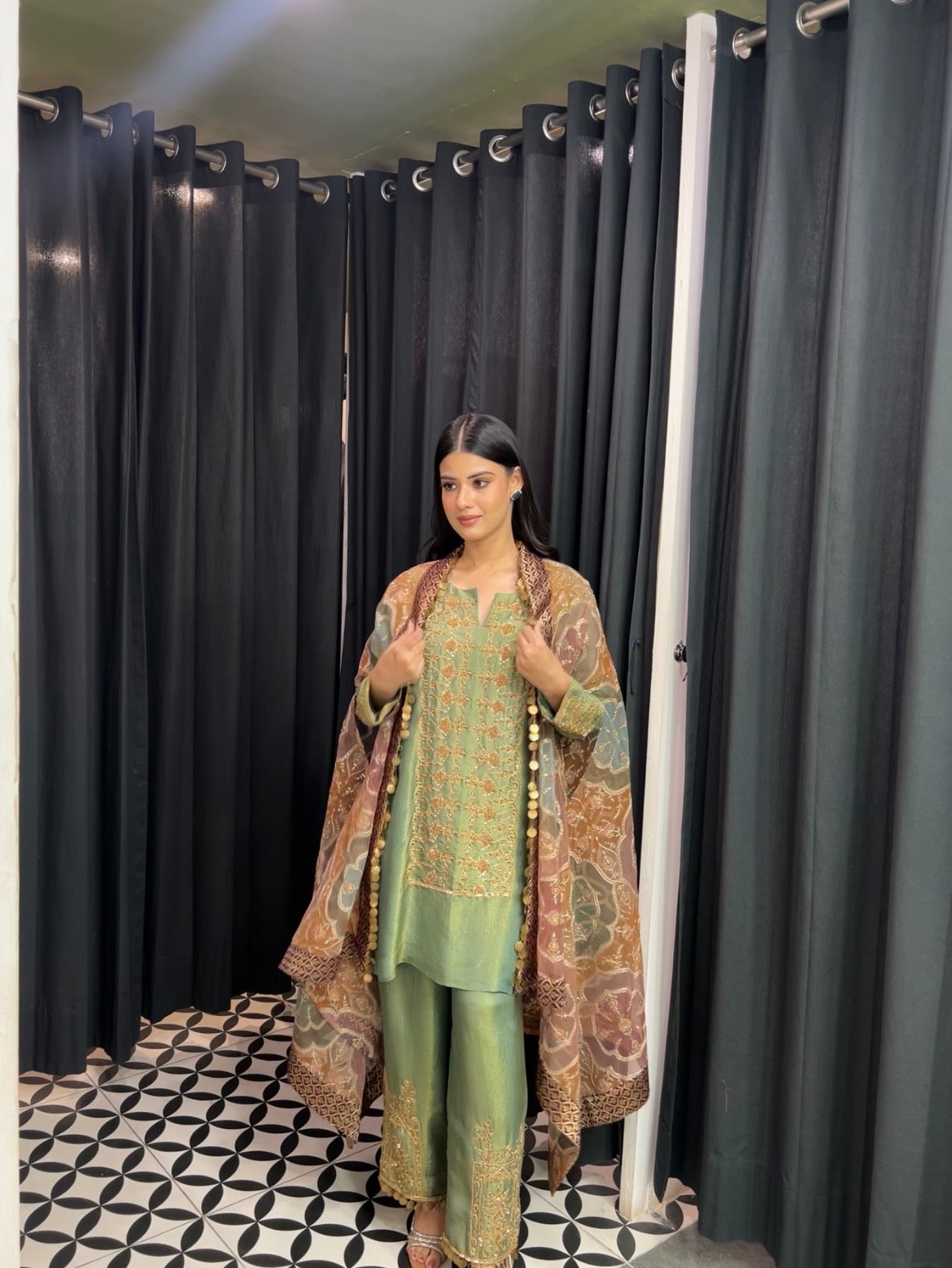 Meher Cape Set
