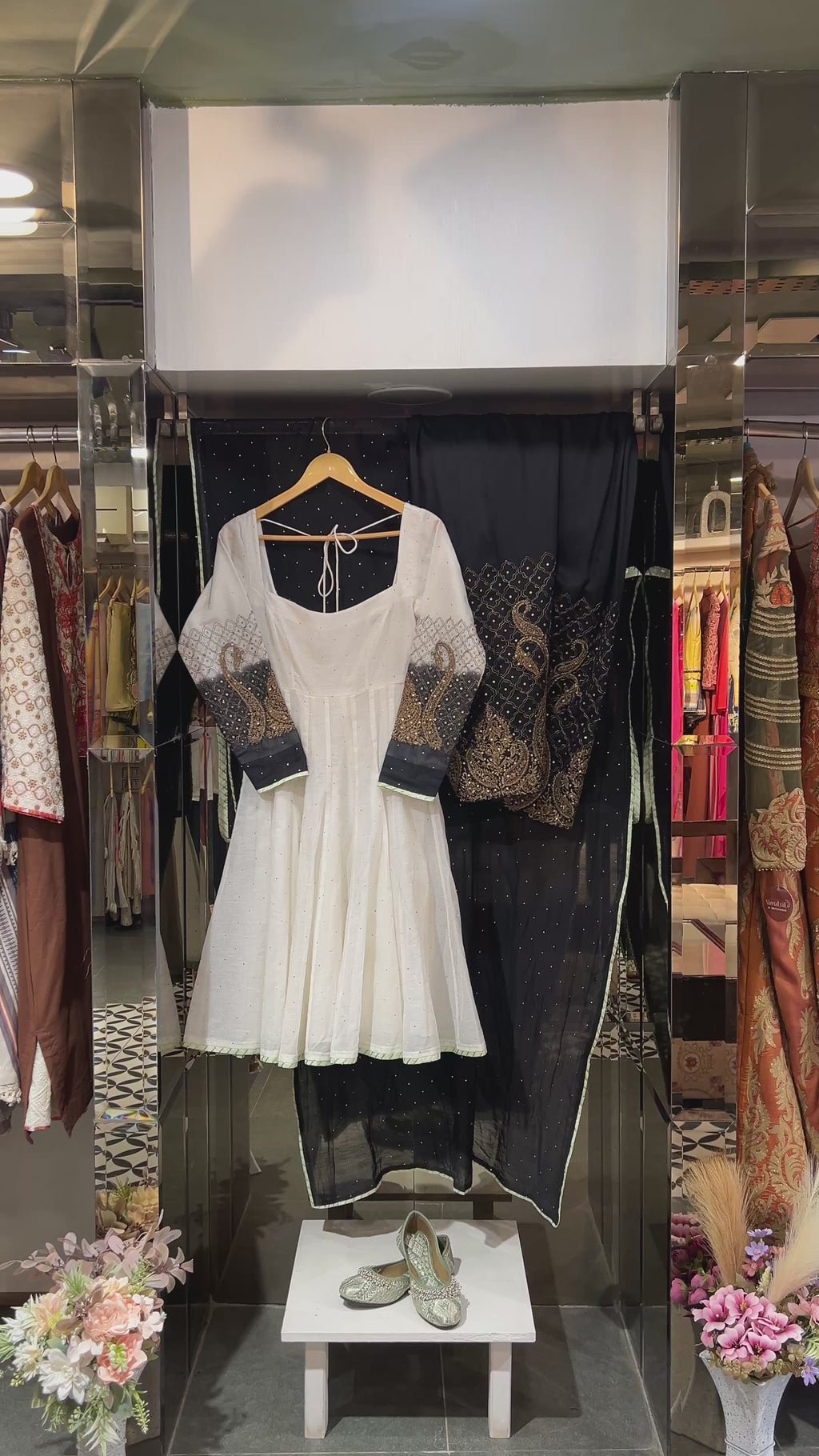 Aafiya Mulmul Short Anarkali